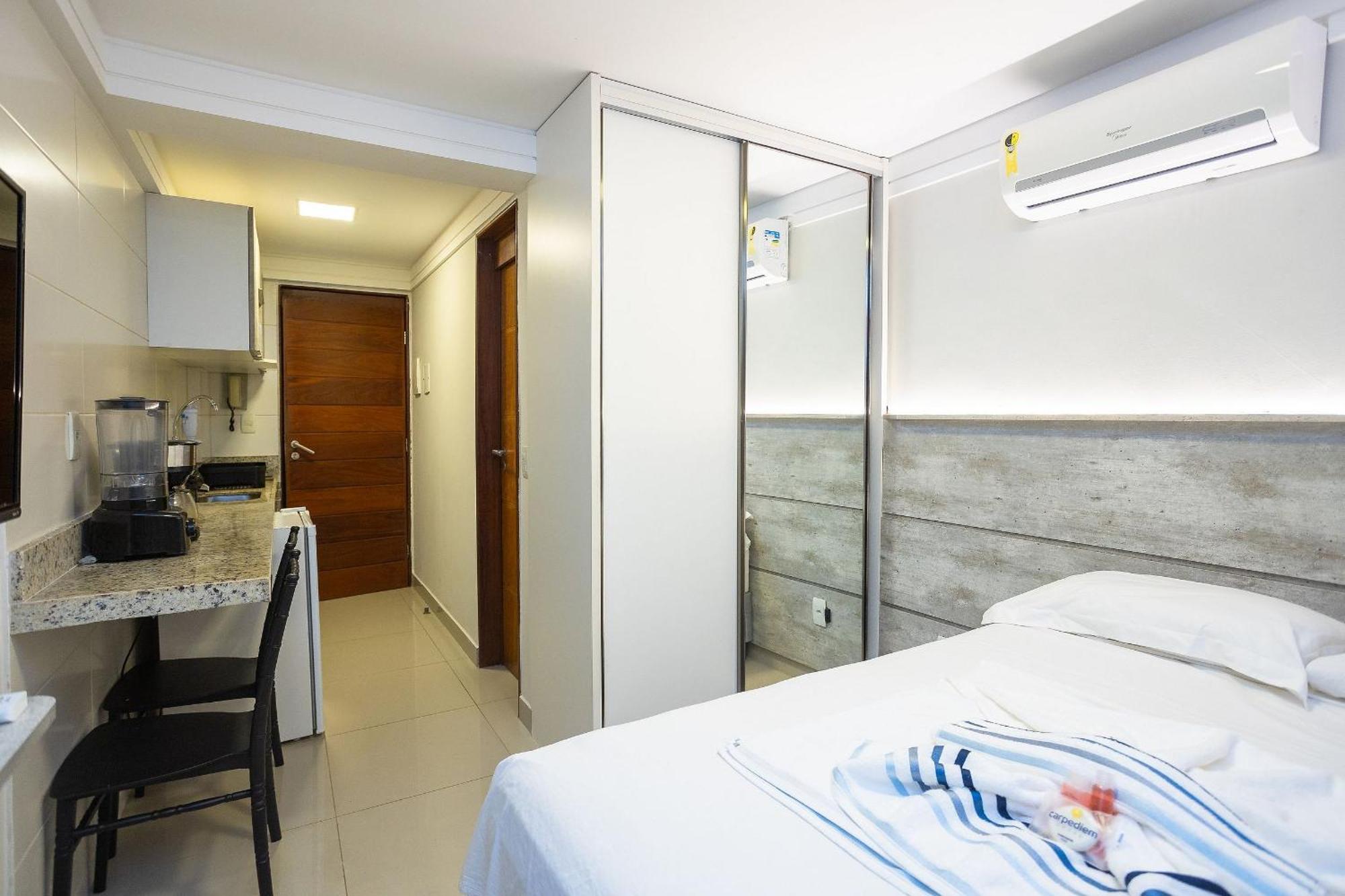 Mar Plaza #207 Por Carpediem